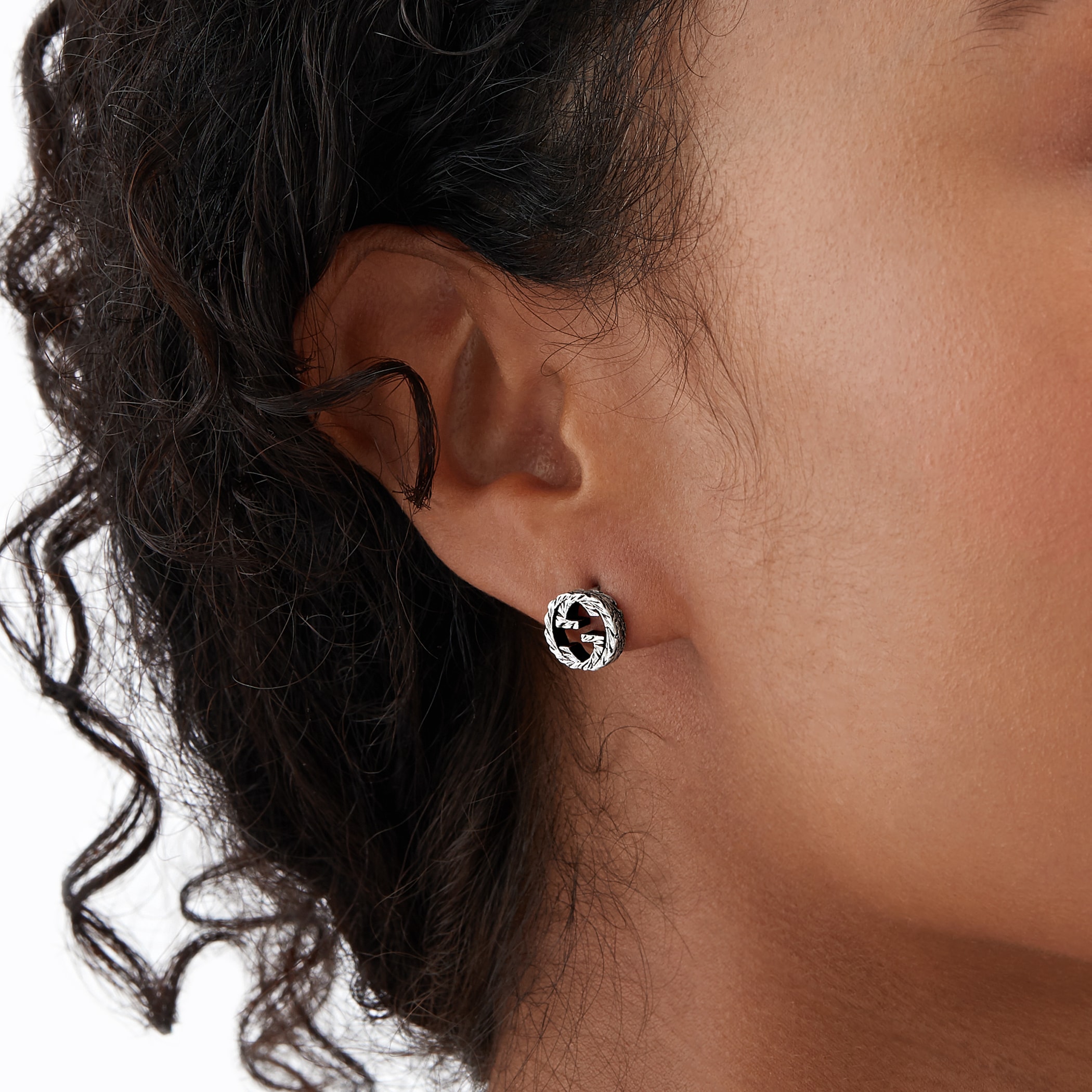 Gucci Gucci Interlocking Sterling Silver & Black 10mm Stud Earrings Gucci Gucci Interlocking Sterling Silver & Black 10mm Stud Earrings