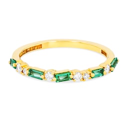37370162 - 18ct Yellow Gold Emerald & 0.14cttw Diamond Half Eternity Ring