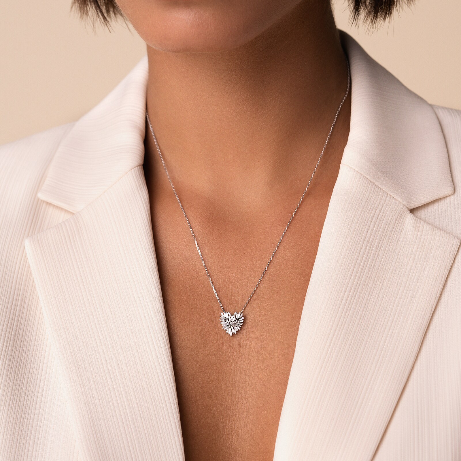 Suzanne Kalan Small 18ct White Gold 0.38cttw Diamond Heart Pendant Suzanne Kalan Small 18ct White Gold 0.38cttw Diamond Heart Pendant