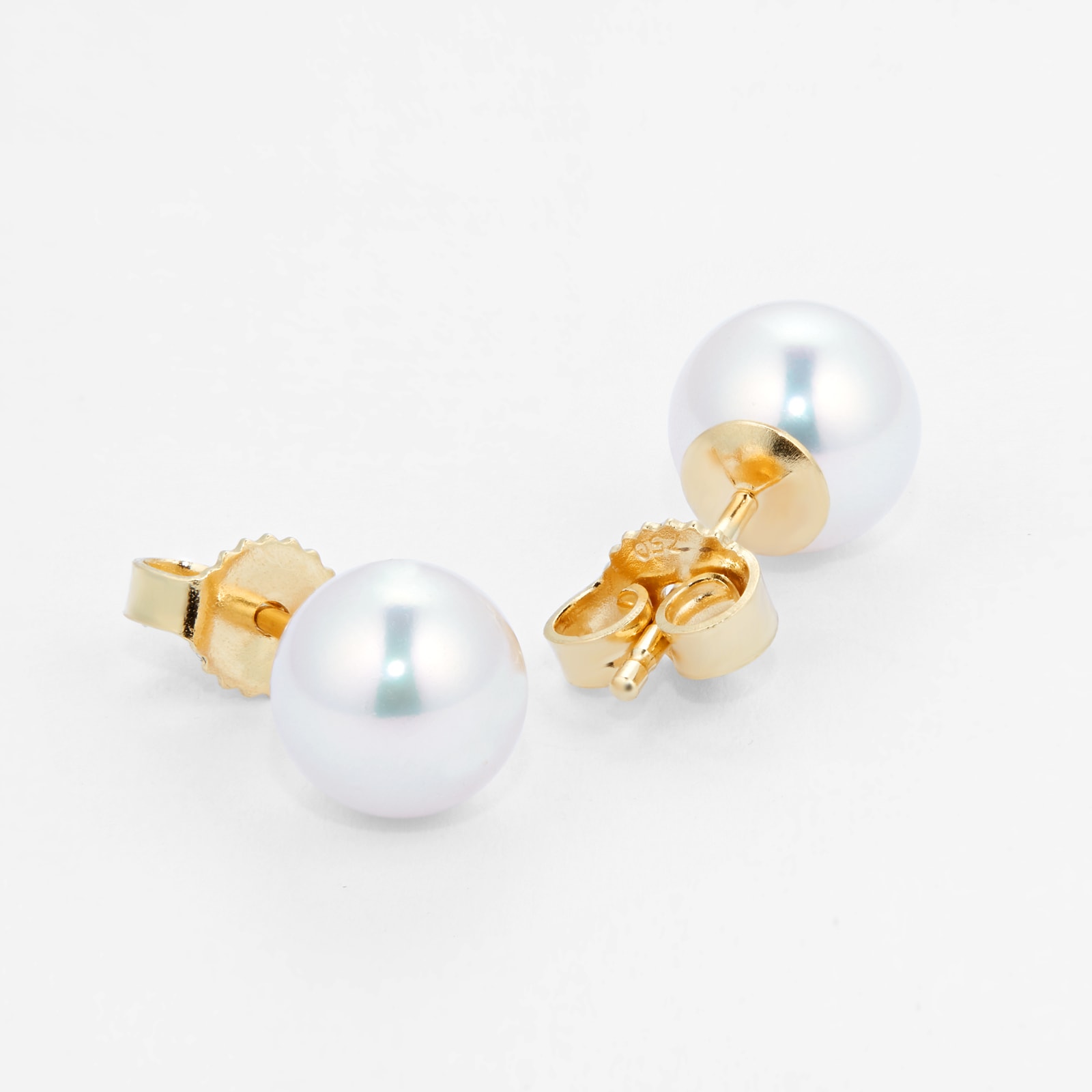 Mikimoto Classic Collection 6x6.5mm Grade A+ Akoya Pearl Stud Earrings Mikimoto Classic Collection 6x6.5mm Grade A+ Akoya Pearl Stud Earrings