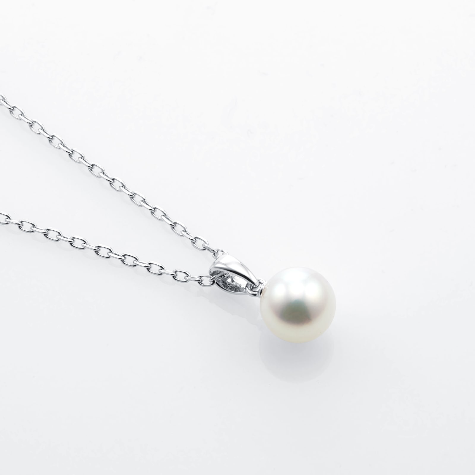 Mikimoto Classic Collection 7mm Grade AA Akoya Pearl Pendant Mikimoto Classic Collection 7mm Grade AA Akoya Pearl Pendant