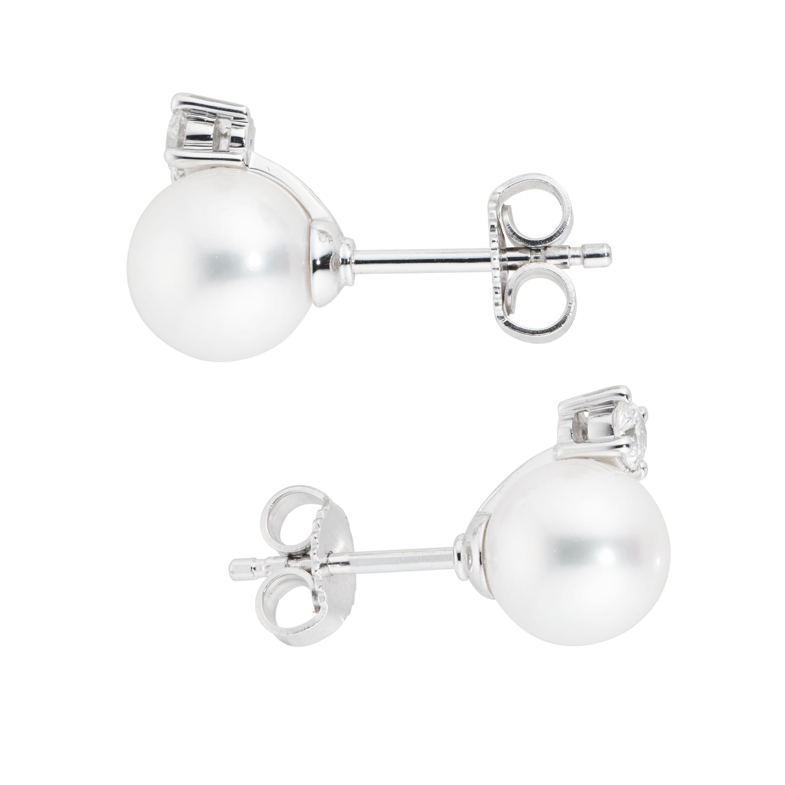 Mikimoto Exclusive Akoya Pearl Necklace and Stud Earrings Set