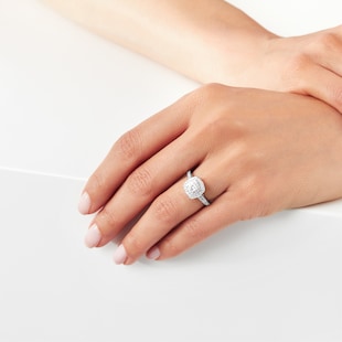 Jenny Packham 18ct White Gold Cushion Cut 0.70cttw Double Halo Diamond Ring