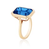 Goshwara 18K Yellow Gold Emerald Cut 9.00cttw London Blue Topaz Ring