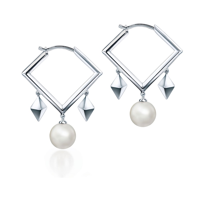 Bijoux Birks Rock & Pearl Stud and Pearl Hoop Earrings