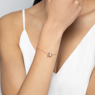 Bijoux Birks 18k Tri-Gold 0.19cttw Diamond Dare to Dream Bracelet 6.25-7.5" Bijoux Birks 18k Tri-Gold 0.19cttw Diamond Dare to Dream Bracelet 6.25-7.5"