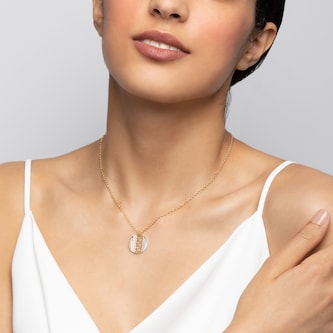 Bijoux Birks 18k Tri-Gold 0.16cttw Diamond Dare to Dream Circle Pendant 15-18"