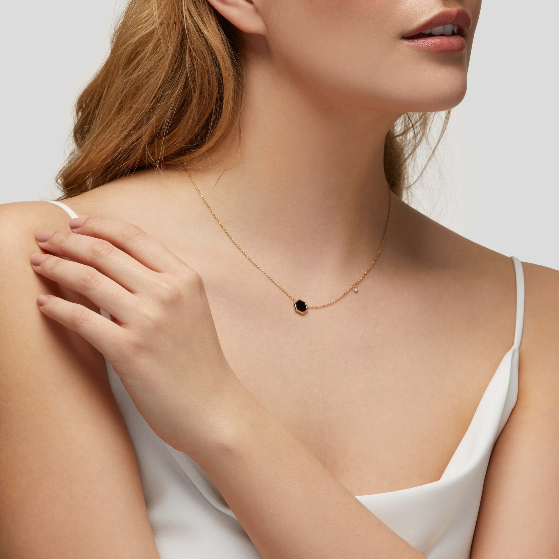 Bijoux Birks 18k Yellow Gold 0.03cttw Diamond and Black Onyx Bee Chic Pendant 18" Bijoux Birks 18k Yellow Gold 0.03cttw Diamond and Black Onyx Bee Chic Pendant 18"