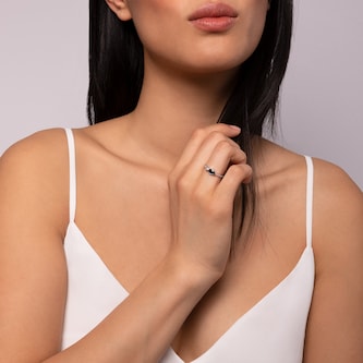 Bijoux Birks 18k White Gold 0.15cttw Diamond and 0.35cttw Sapphire Splash Ring Size 7