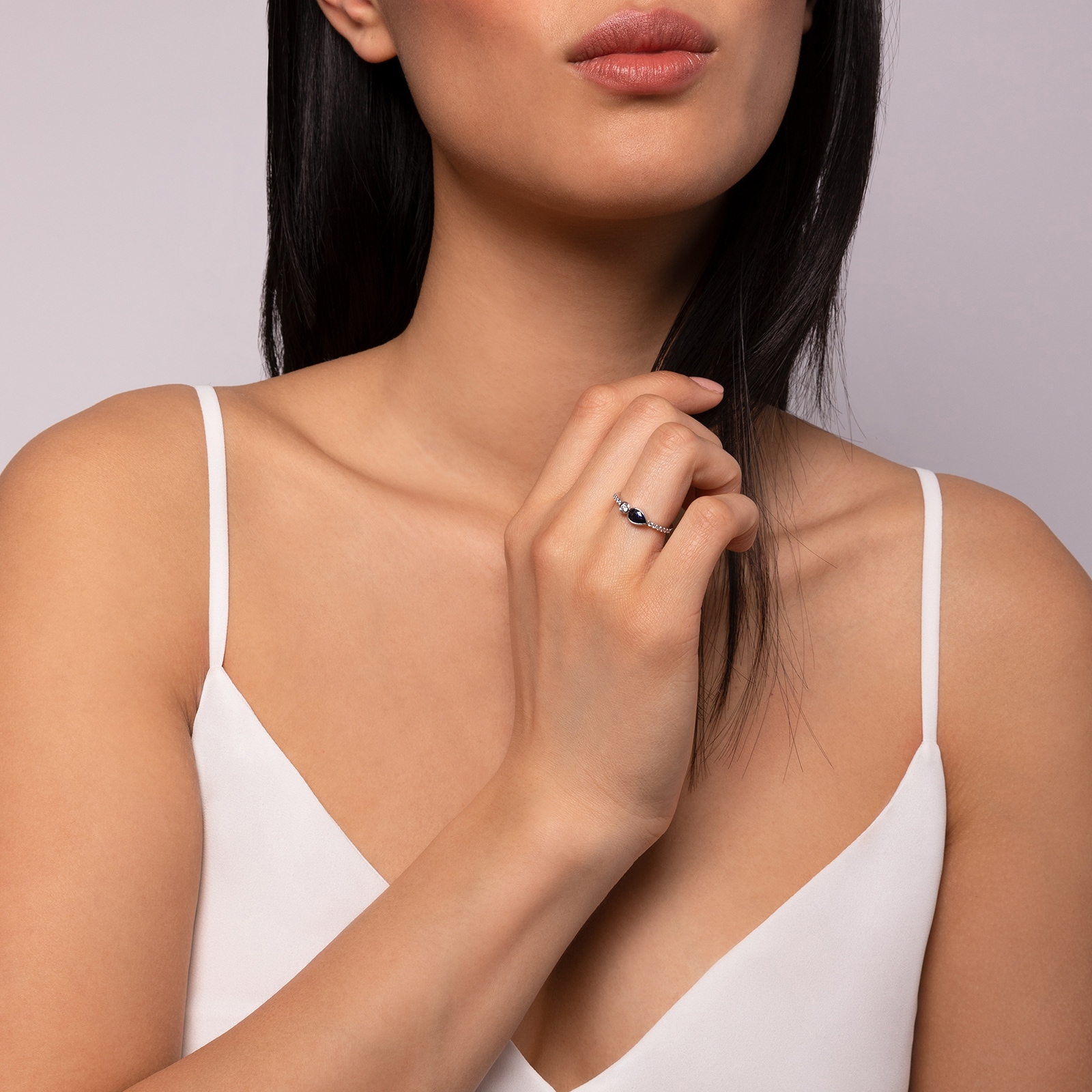 Bijoux Birks 18k White Gold 0.15cttw Diamond and 0.35cttw Sapphire Splash Ring Size 7