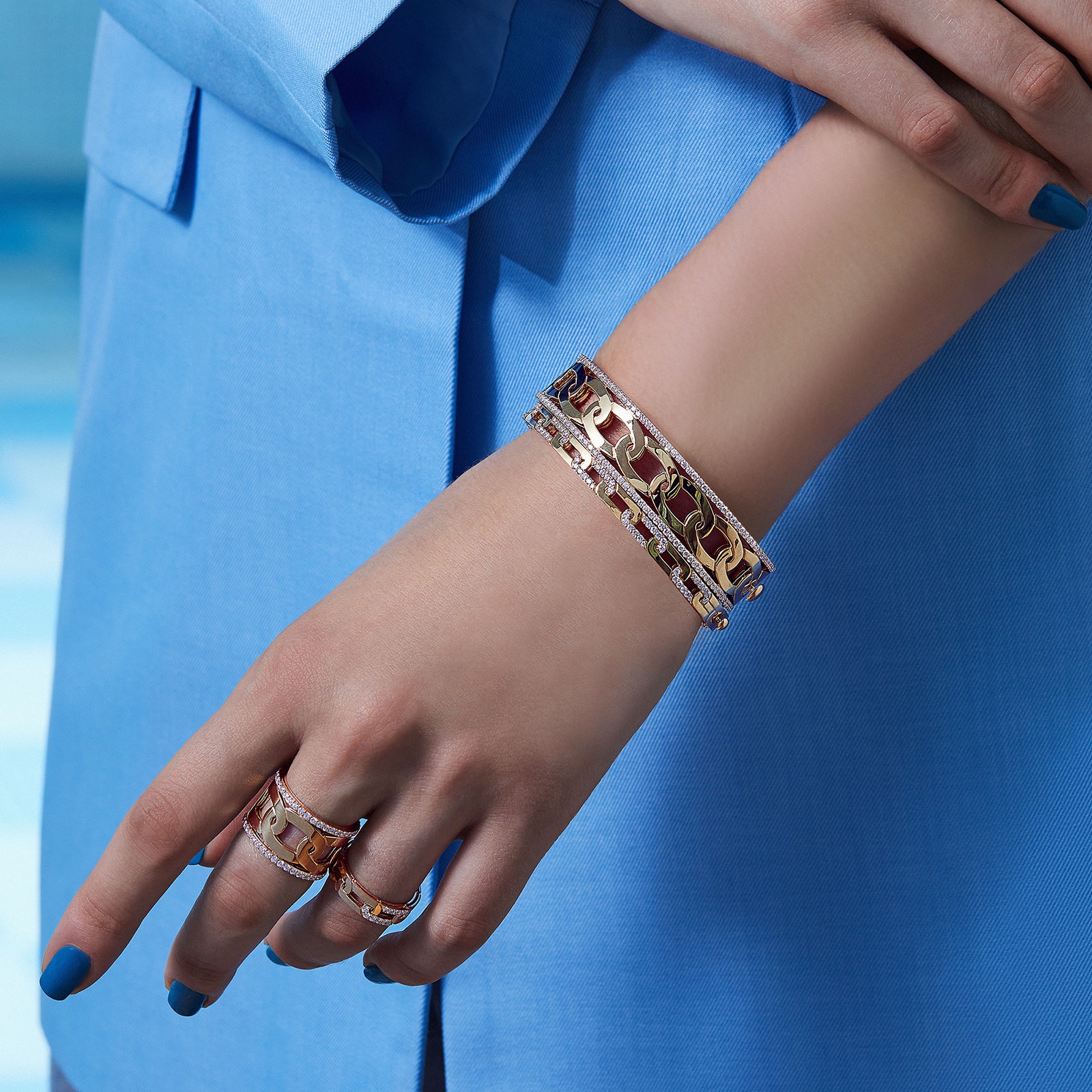 Roberto Coin 18ct Yellow Gold Navarra 0.75ct Diamond Bangle Roberto Coin 18ct Yellow Gold Navarra 0.75ct Diamond Bangle