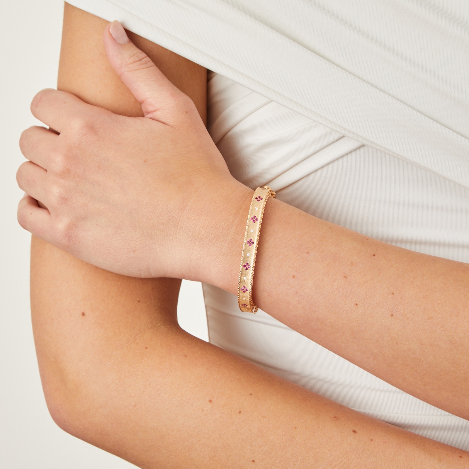 Roberto Coin 18k Rose Gold Exclusive Venetian Princess Color 0.45cttw Ruby and Diamond Bangle Roberto Coin 18k Rose Gold Exclusive Venetian Princess Color 0.45cttw Ruby and Diamond Bangle
