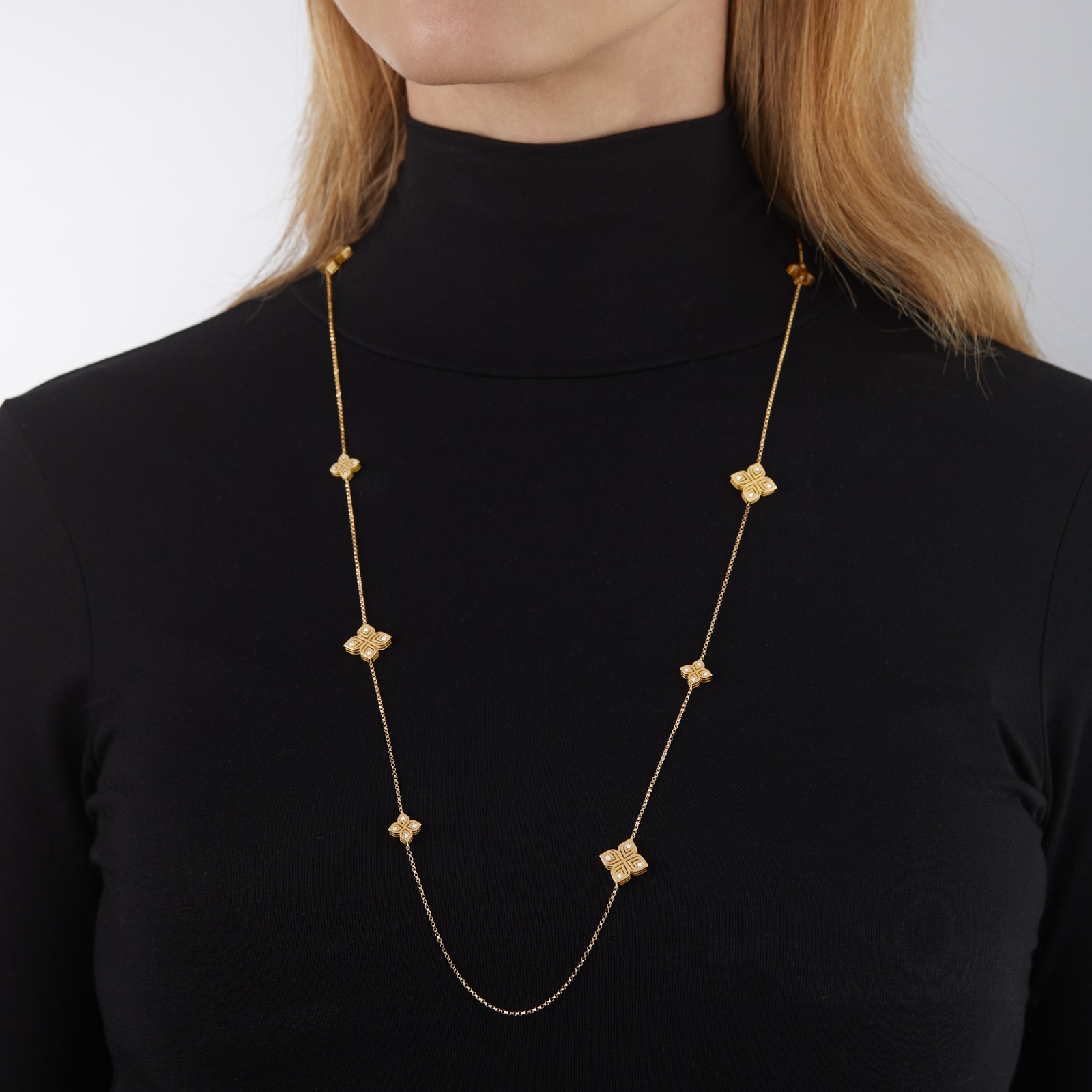 Roberto Coin Arabesque 18ct Yellow Gold 0.27ct Diamond Sautoir Necklace Roberto Coin Arabesque 18ct Yellow Gold 0.27ct Diamond Sautoir Necklace