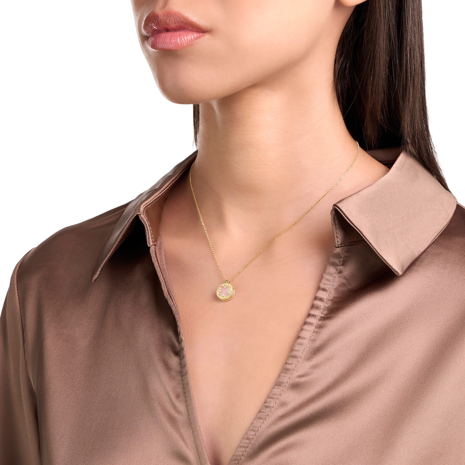 Roberto Coin Venetian Medallions 18ct Yellow Gold 0.06ct Diamond & Mother Of Pearl Pendant Necklace Roberto Coin Venetian Medallions 18ct Yellow Gold 0.06ct Diamond & Mother Of Pearl Pendant Necklace