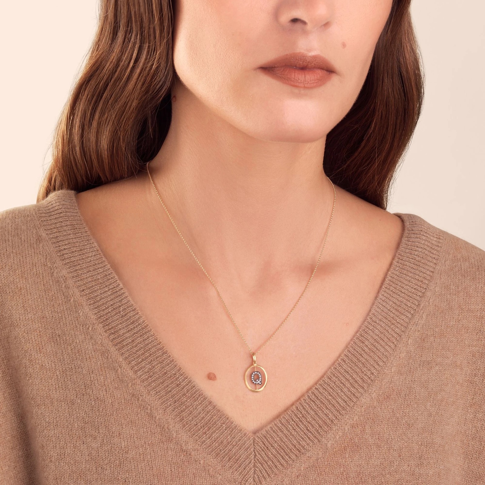Annoushka Initials Q Pendant In 18ct Yellow Gold With Diamonds Annoushka Initials Q Pendant In 18ct Yellow Gold With Diamonds