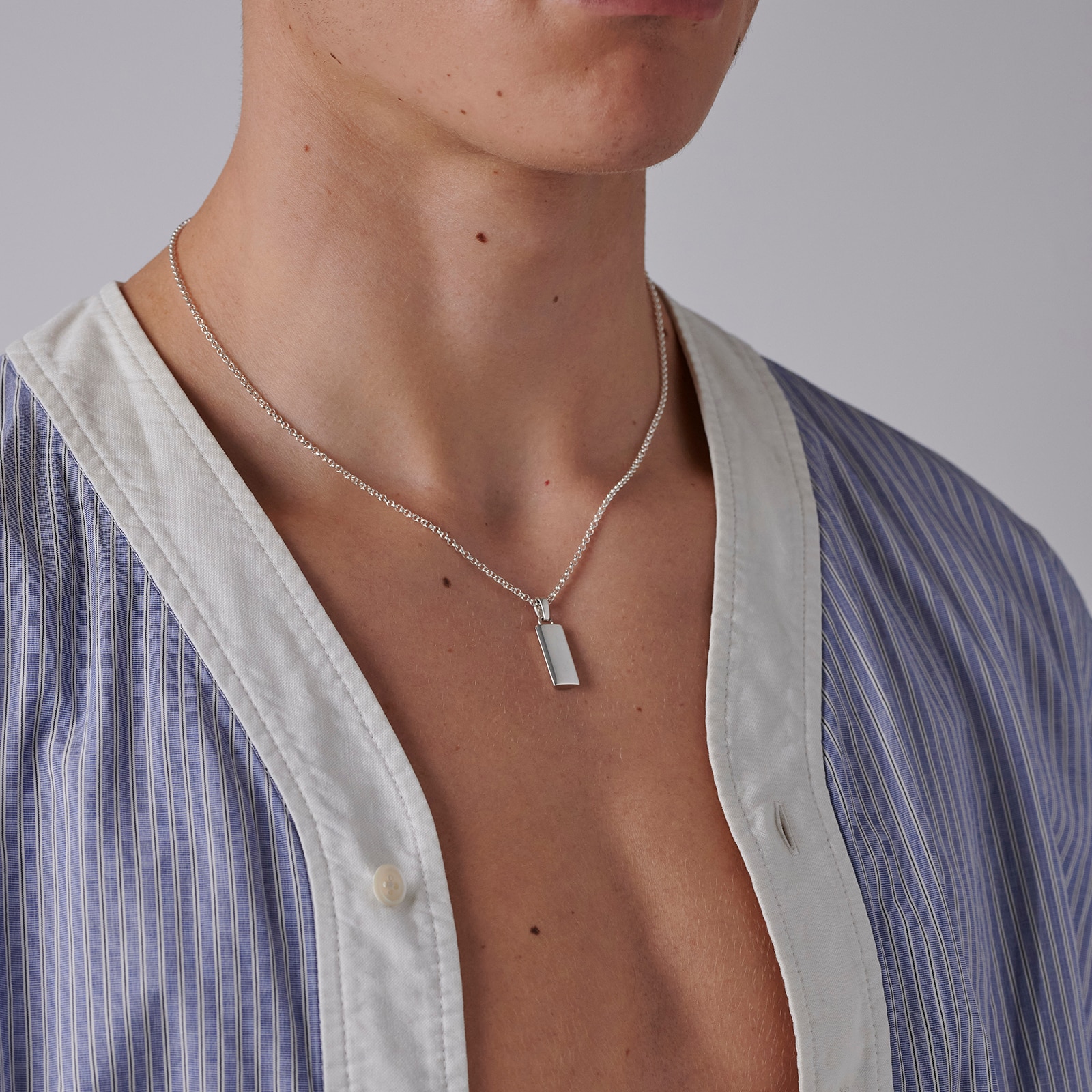 886 Royal Mint Sterling Silver Inch Bar Pendant Necklace
