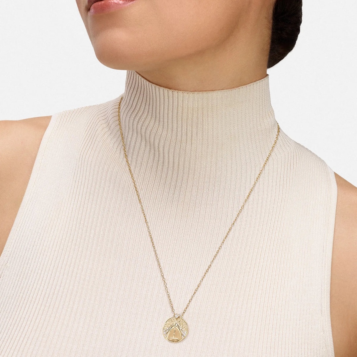 Nouvel Heritage Medallion Island Hop 18K Yellow Gold Necklace - 18" Nouvel Heritage Medallion Island Hop 18K Yellow Gold Necklace - 18"