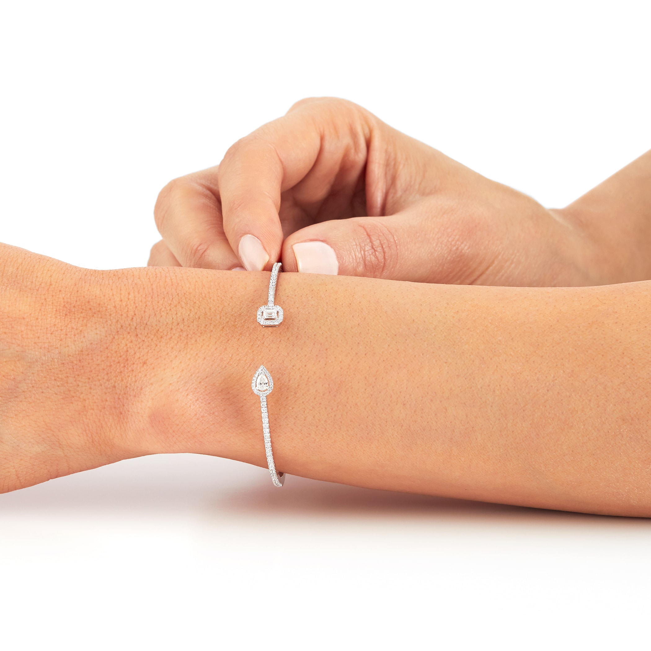 Messika My Twin Skinny Medium 0.80cttw Diamond Bracelet Messika My Twin Skinny Medium 0.80cttw Diamond Bracelet
