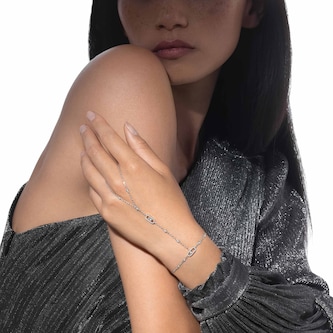 Messika 18k White Gold 0.35cttw Diamond Move Uno Hand Bracelet 18cm Messika 18k White Gold 0.35cttw Diamond Move Uno Hand Bracelet 18cm