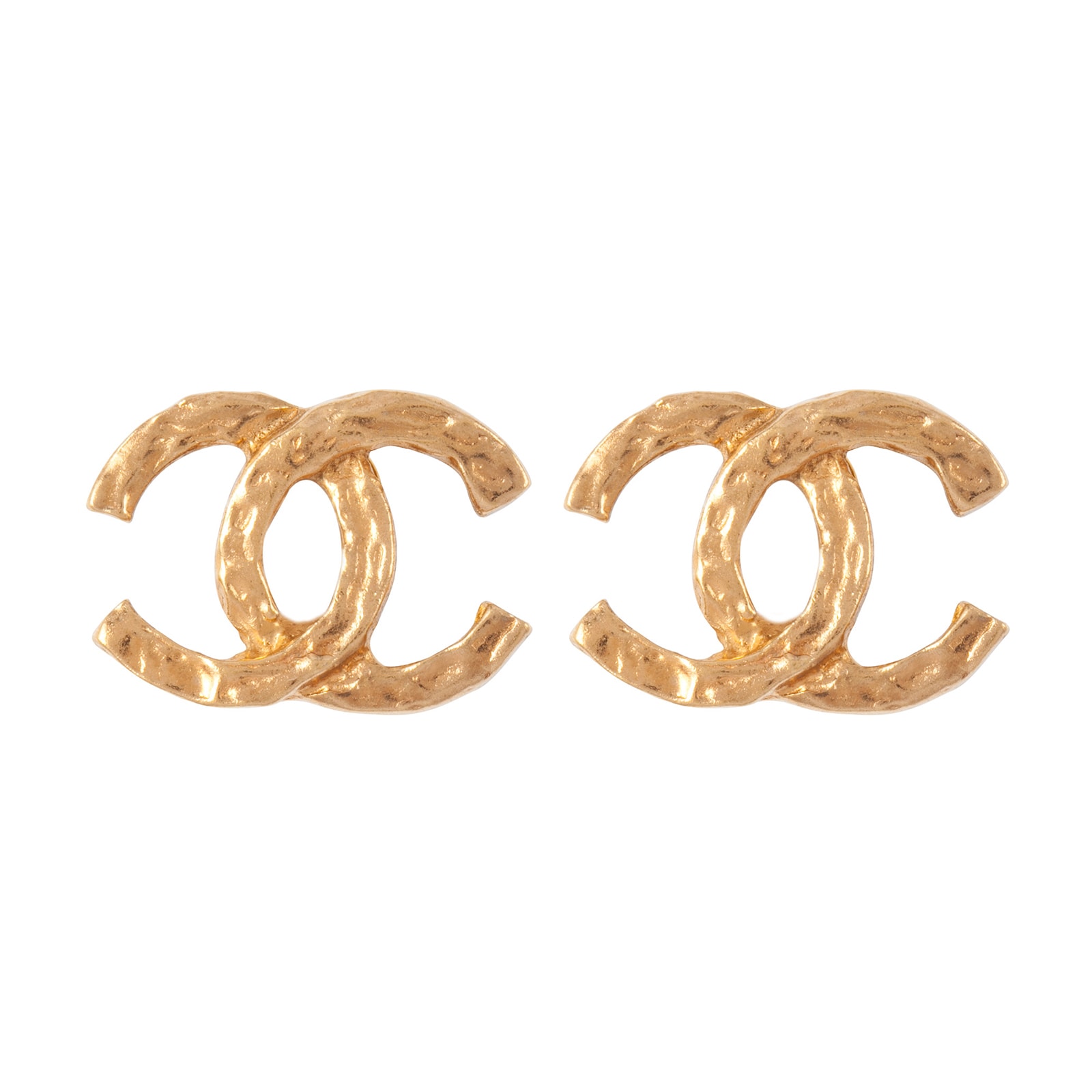 Chanel deals emblem earrings