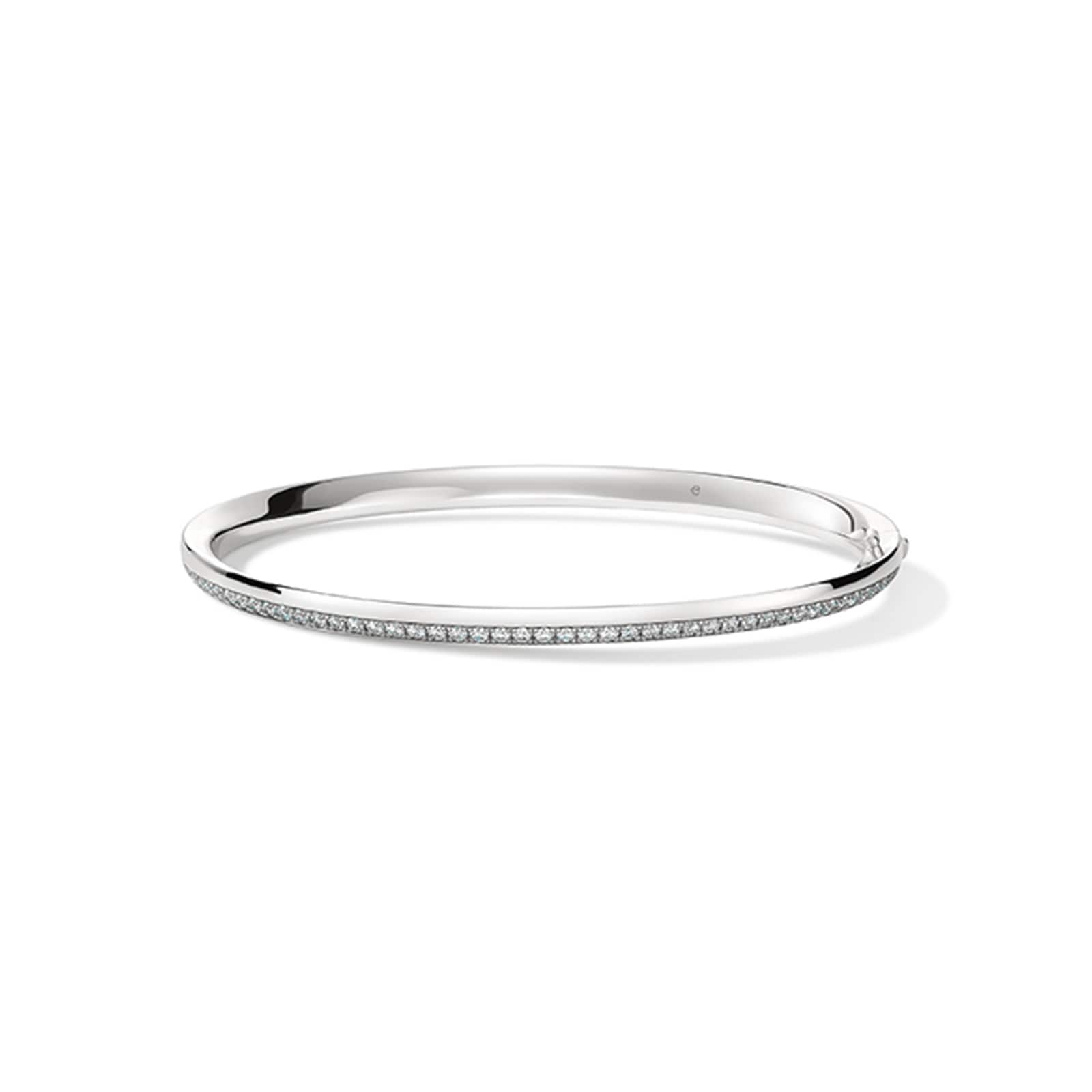 Hearts On Fire 18K White Gold Barre 0.70cttw Pavé Diamond Bangle Hearts On Fire 18K White Gold Barre 0.70cttw Pavé Diamond Bangle