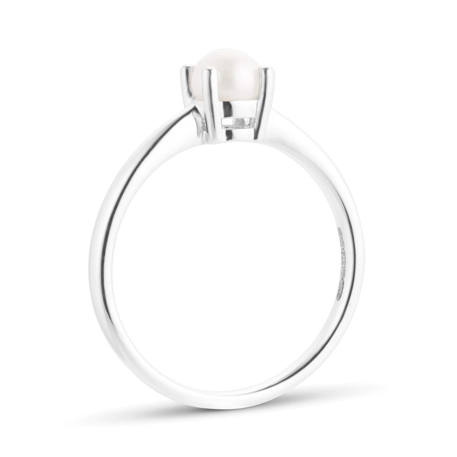 By Request 9ct White Gold 4 Claw Fresh Water Pearl Ring - Ring Size O By Request 9ct White Gold 4 Claw Fresh Water Pearl Ring - Ring Size O