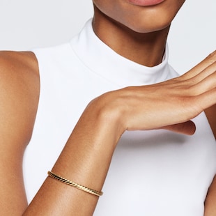 David Yurman Sculpted Cable Bangle Bracelet in 18ct Yellow Gold, 4.6mm - Size Medium