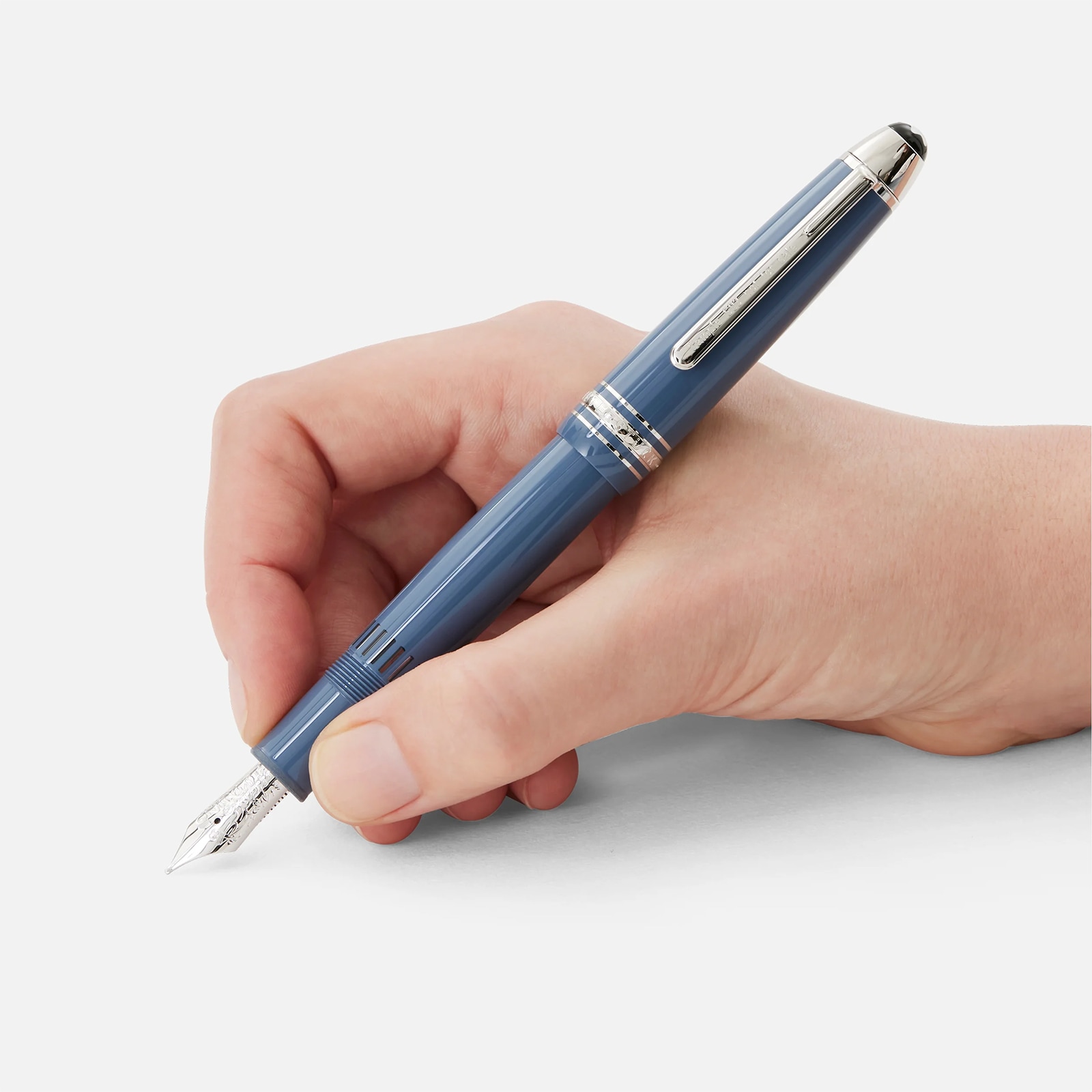 Montblanc Meisterstück Glacier LeGrand Fountain Pen Blue