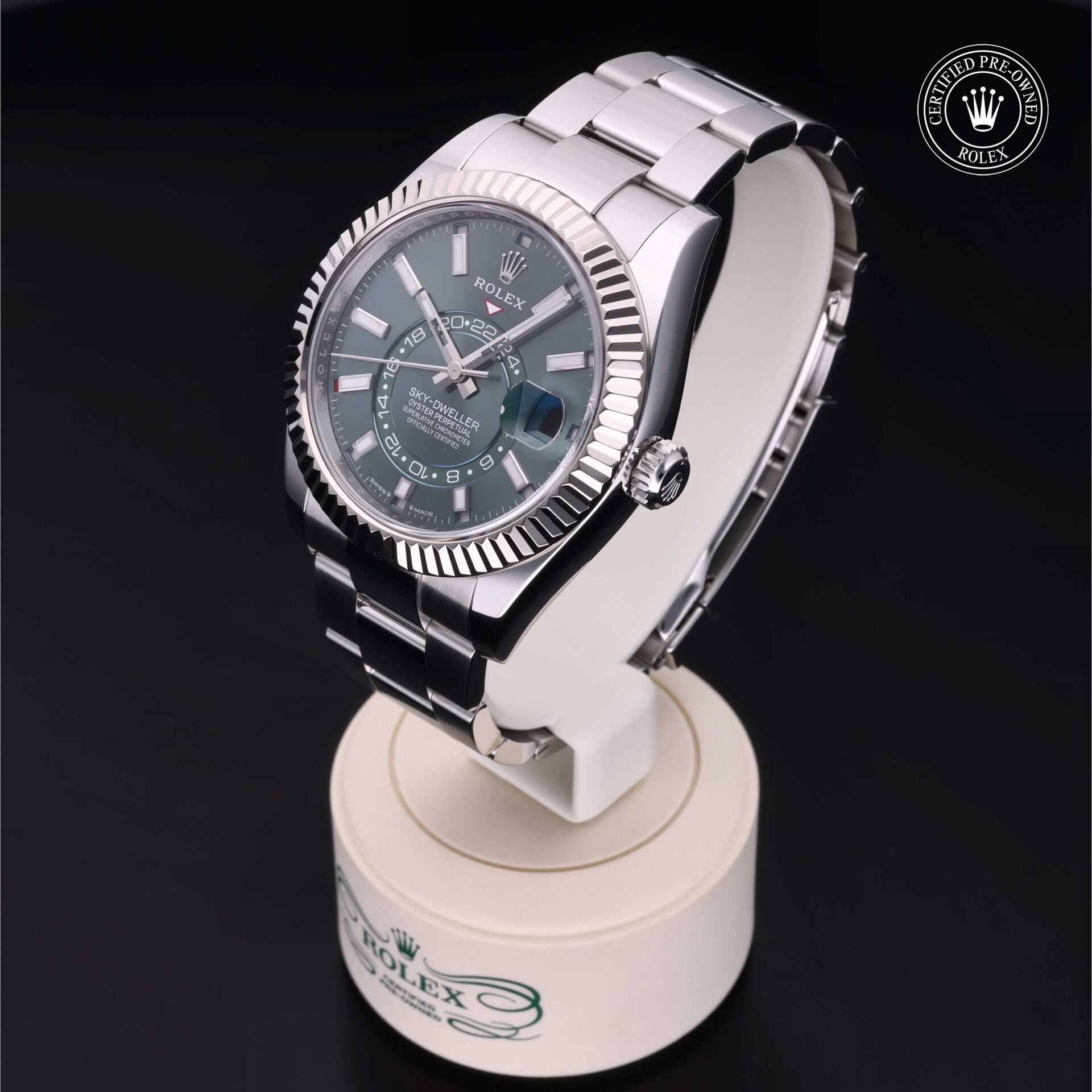 Sky-Dweller image