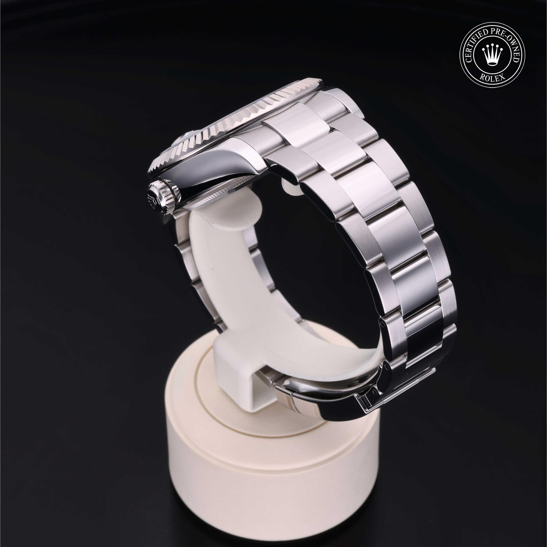 Sky-Dweller image