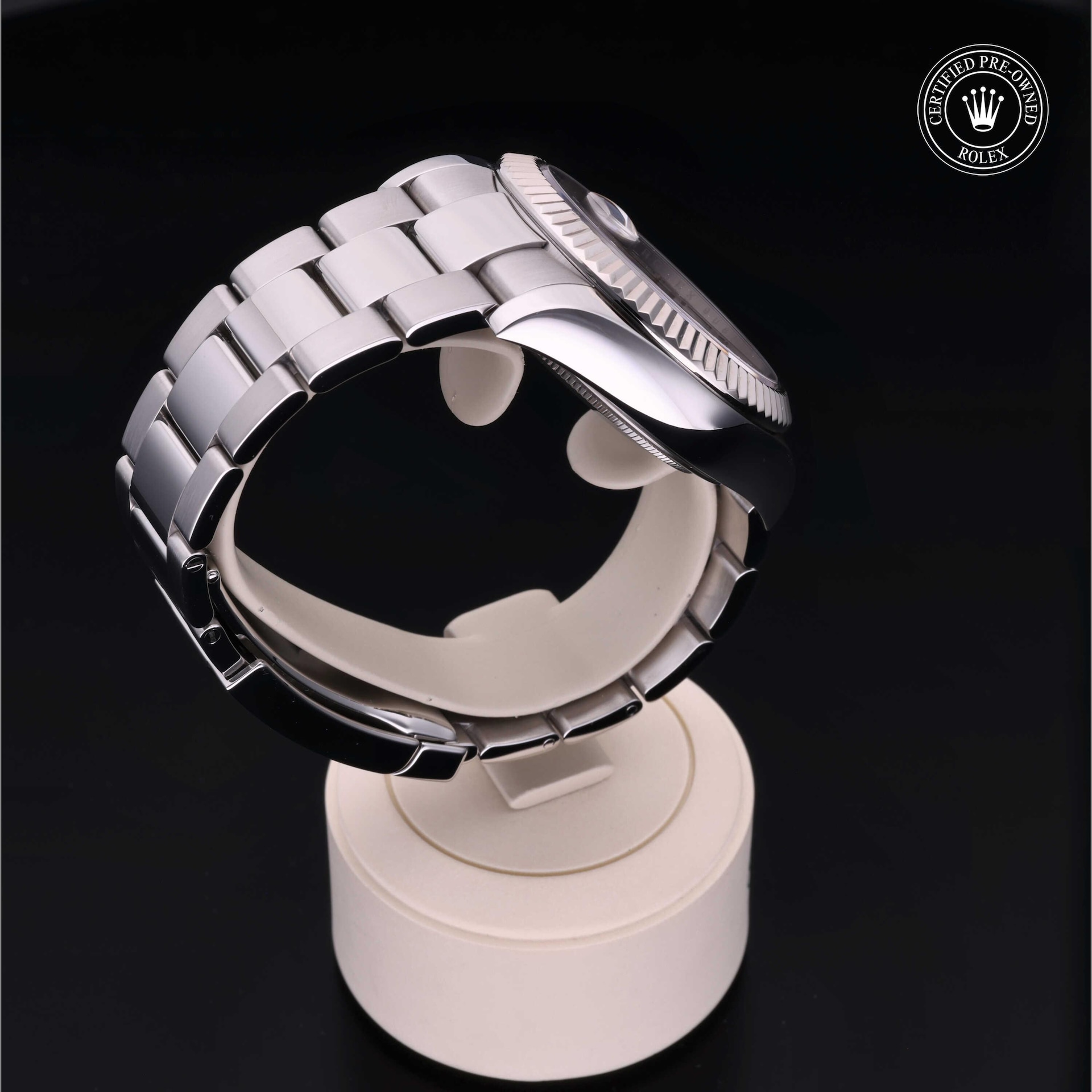 Sky-Dweller image