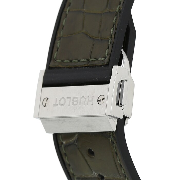 Pre-Owned Hublot Classic Fusion Chronograph Titanium Green Mens Watch 521.NX.8970.LR