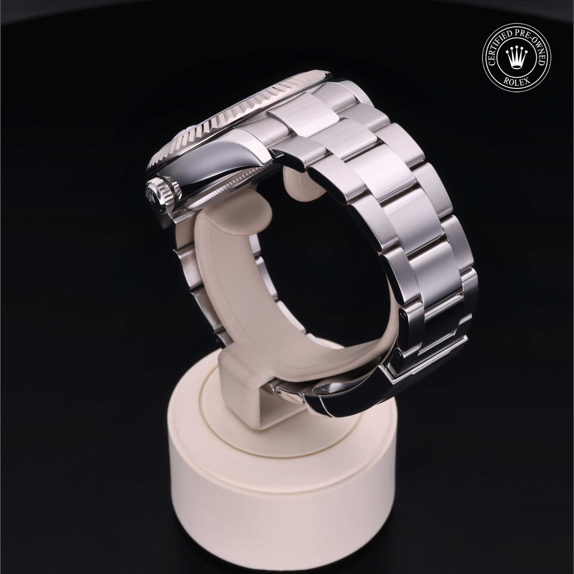 Sky-Dweller image