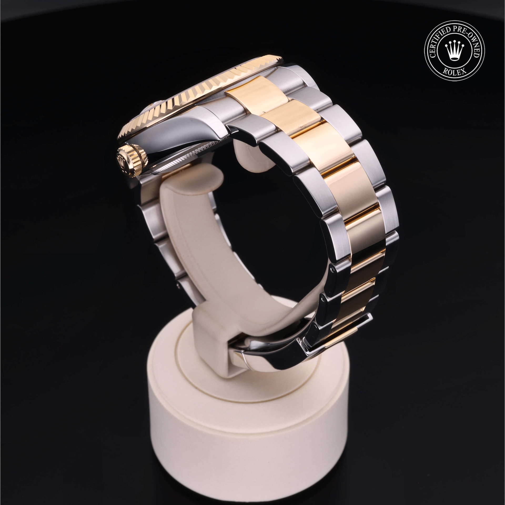 Sky-Dweller image