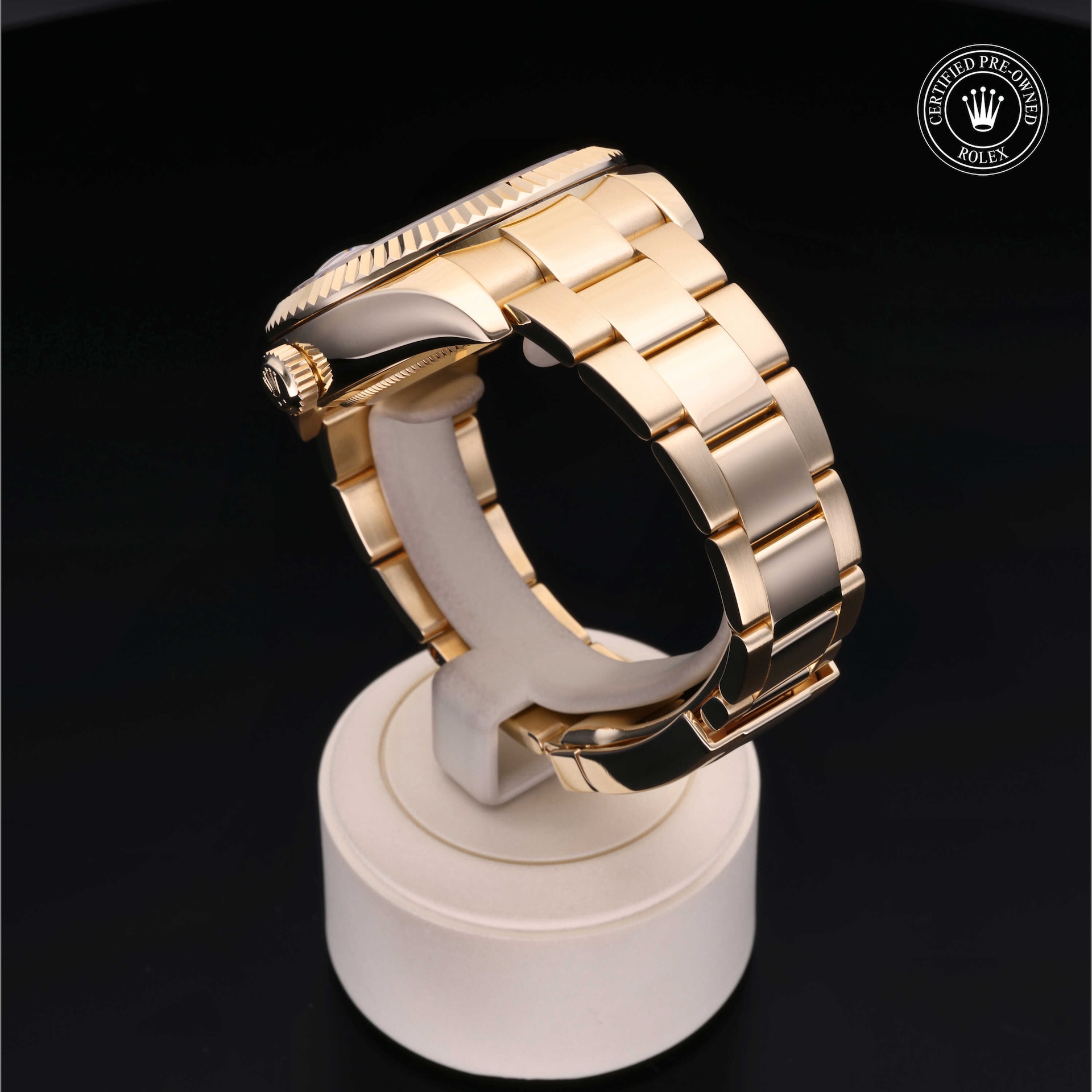 Sky-Dweller image