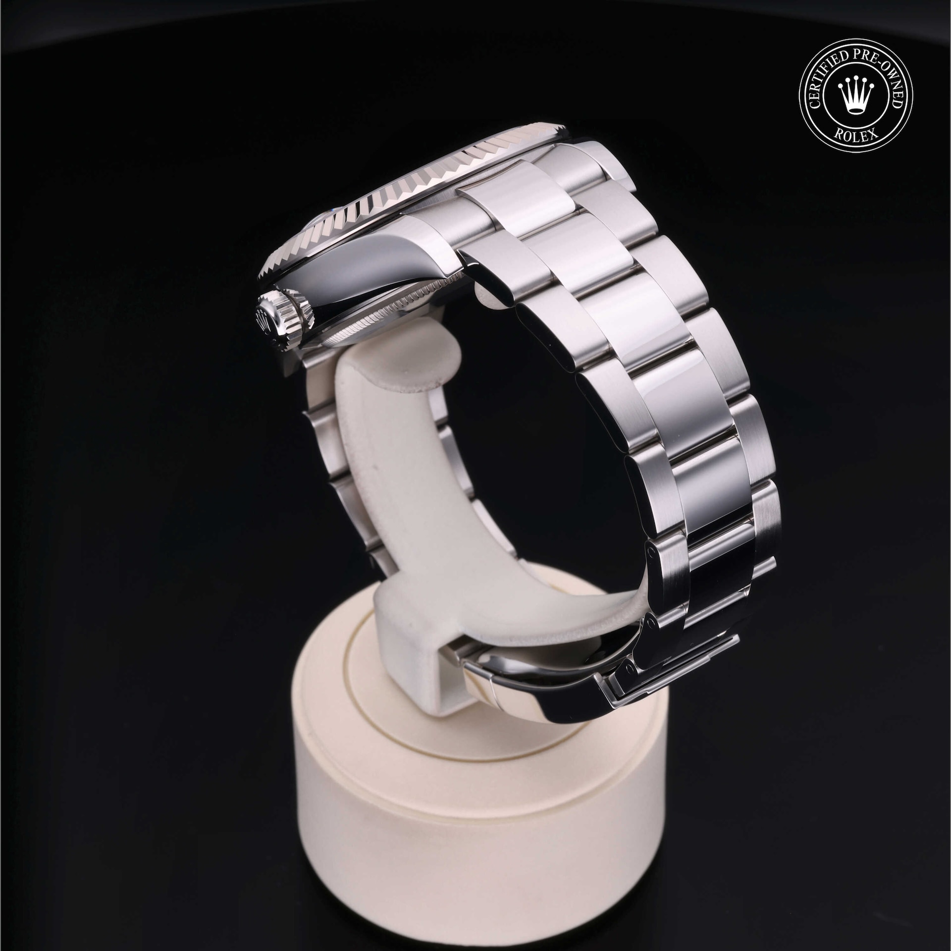 Sky-Dweller image