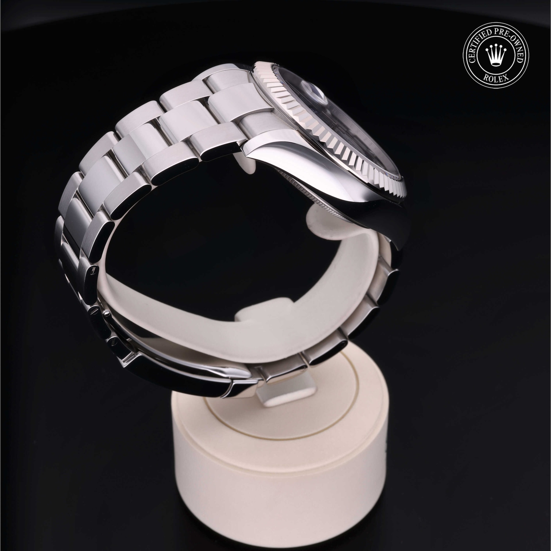 Sky-Dweller image