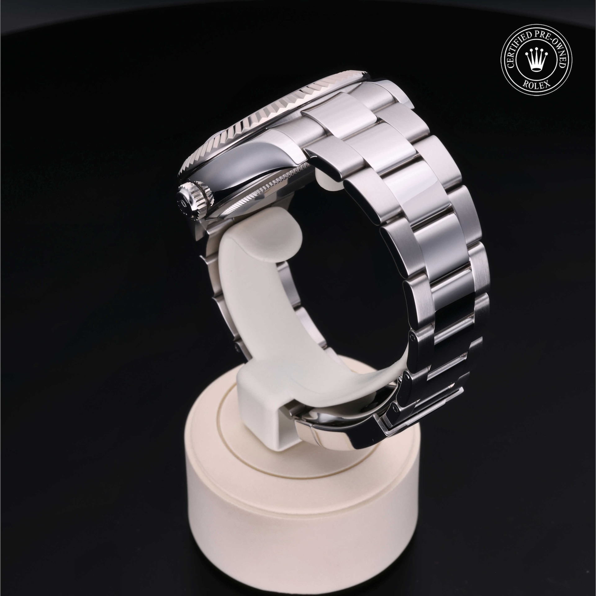 Sky-Dweller image