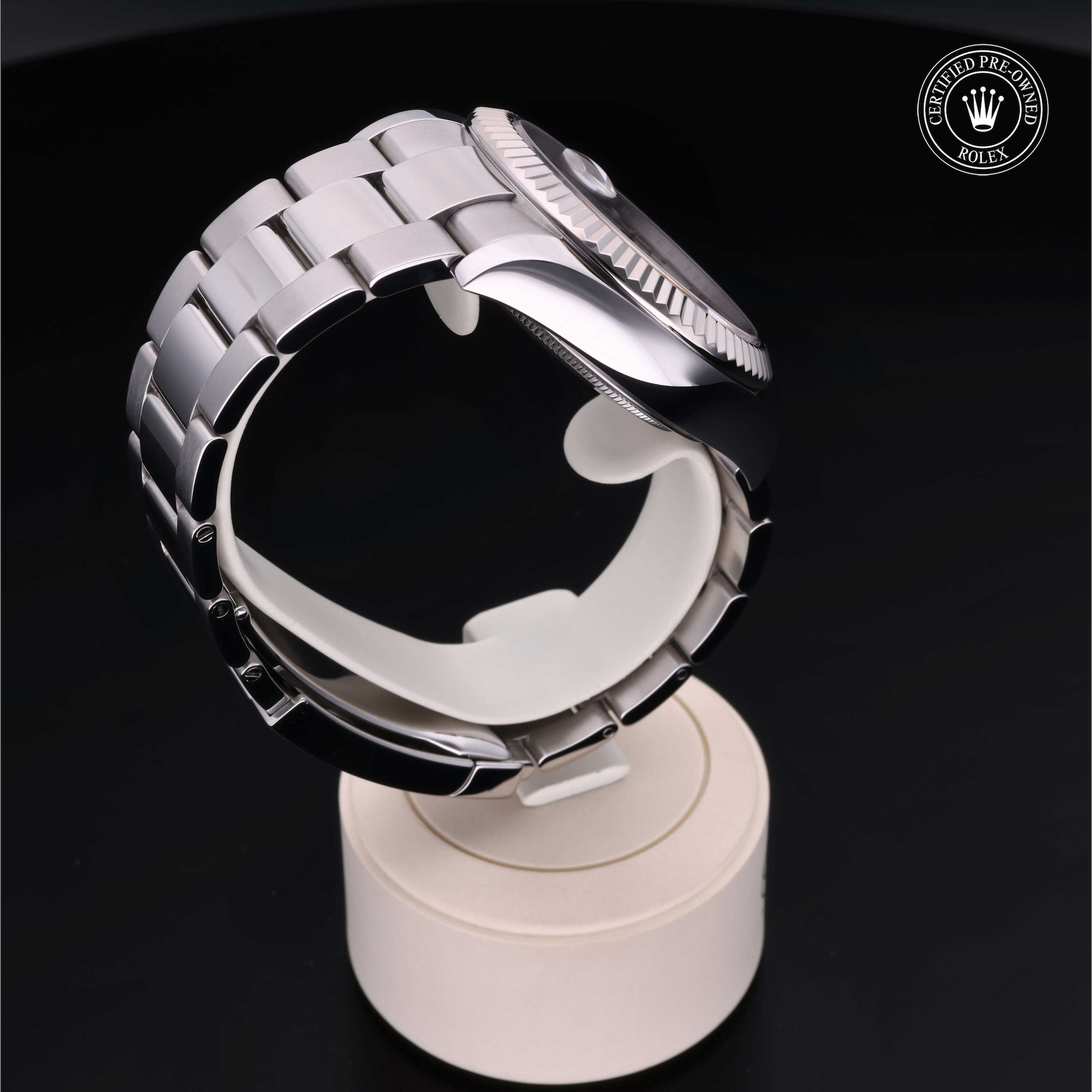 Sky-Dweller image