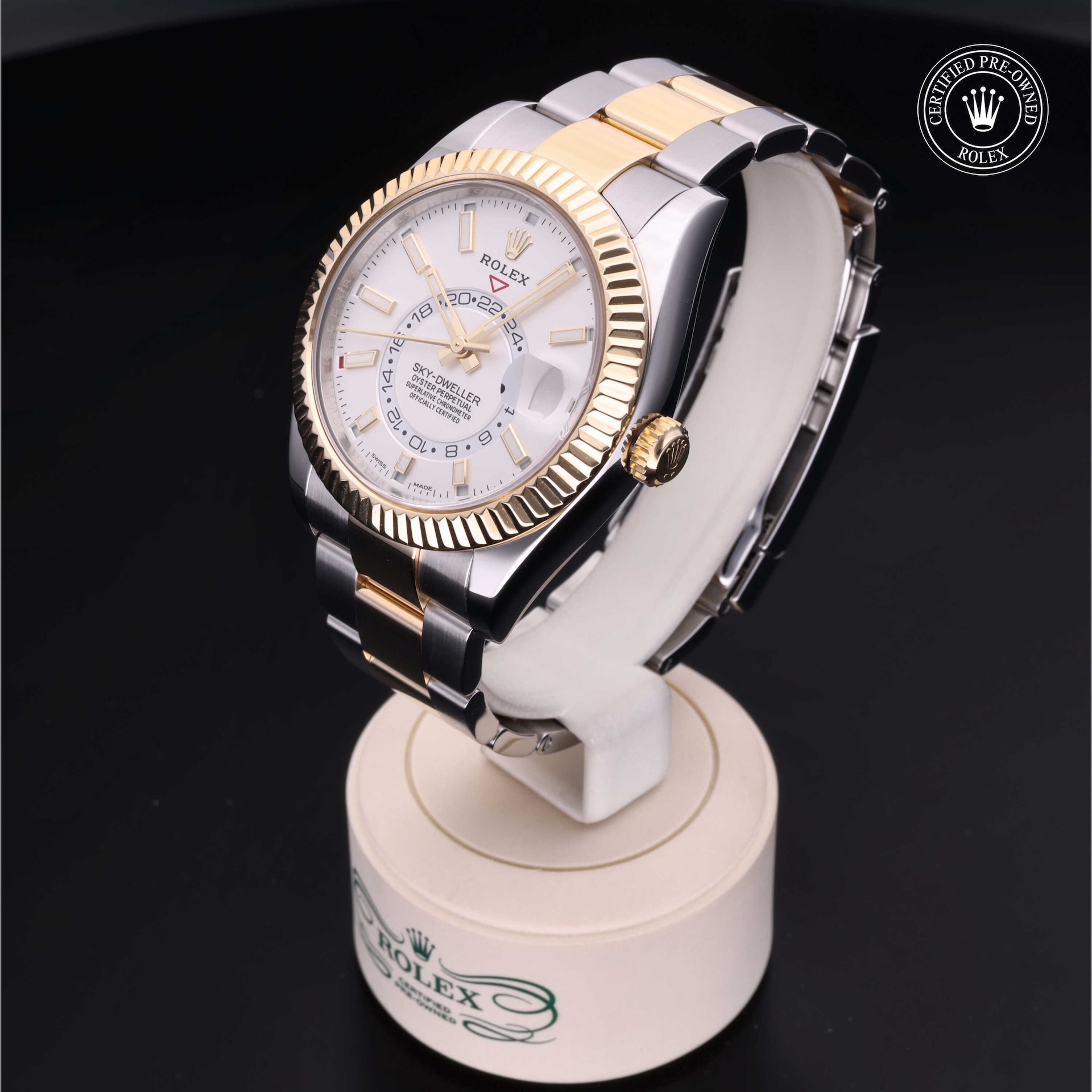 Sky-Dweller image