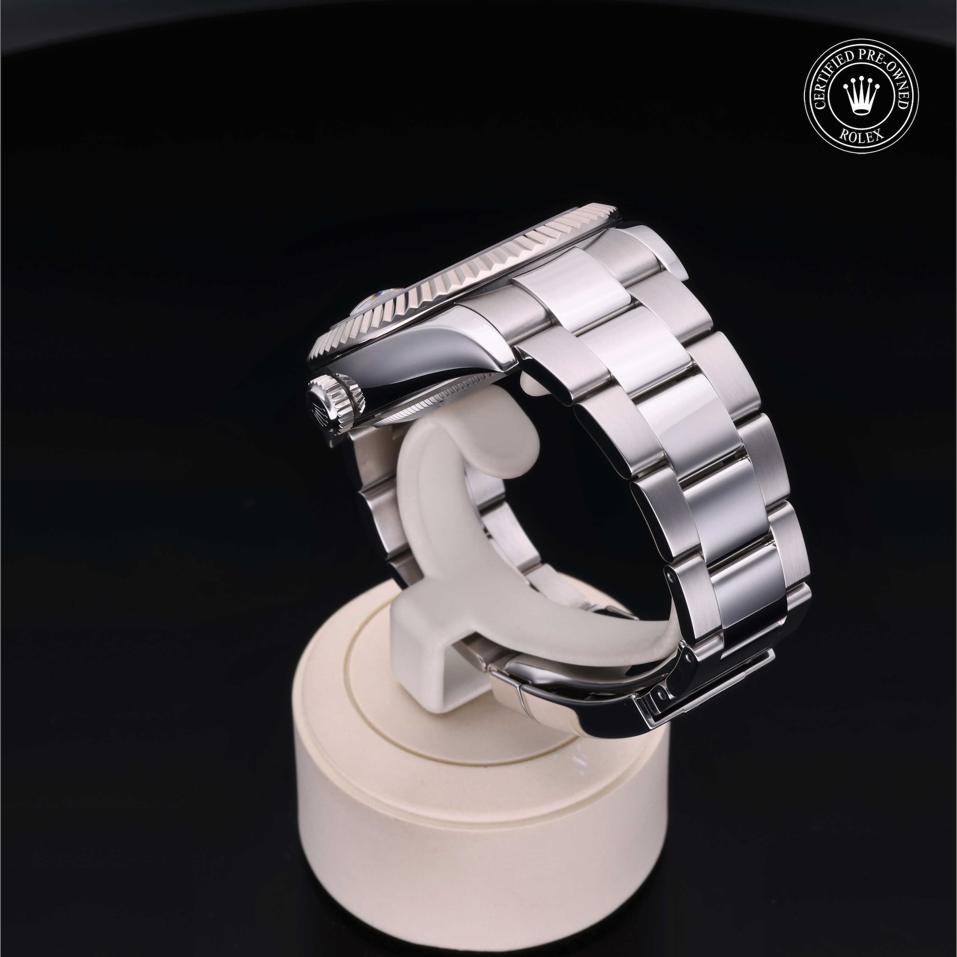 Sky-Dweller image