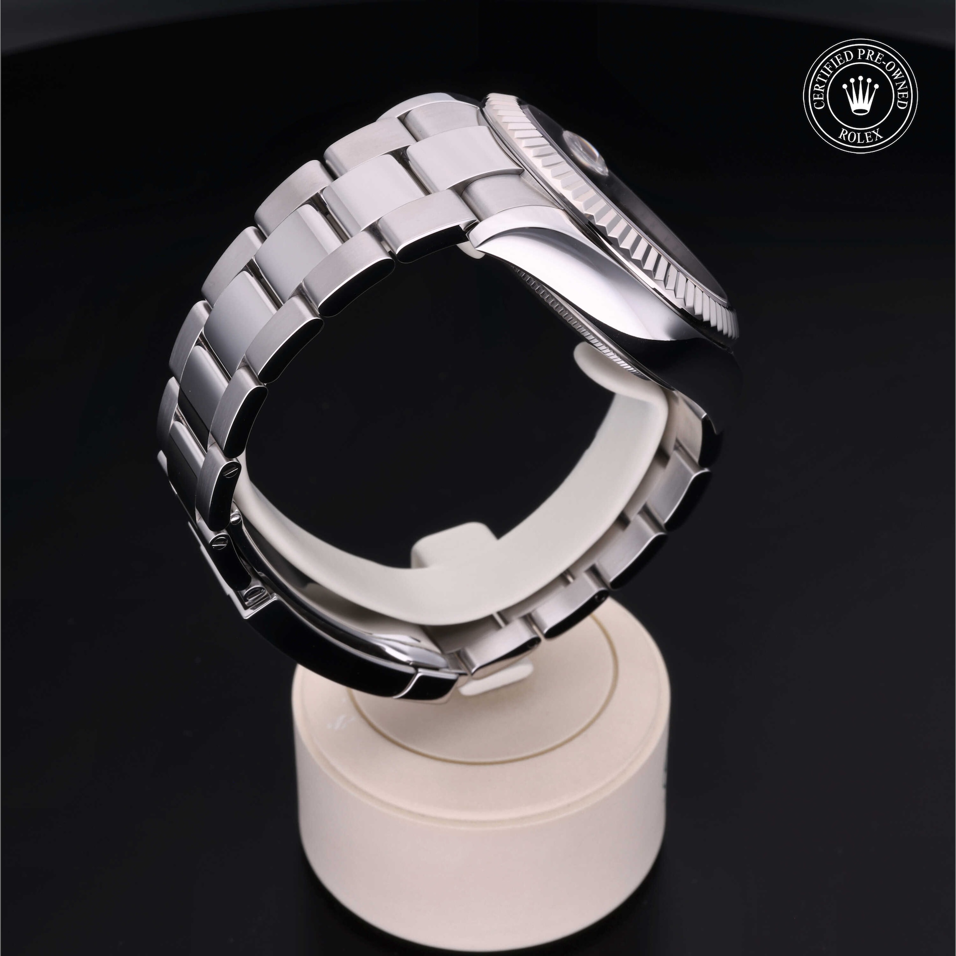 Sky-Dweller image