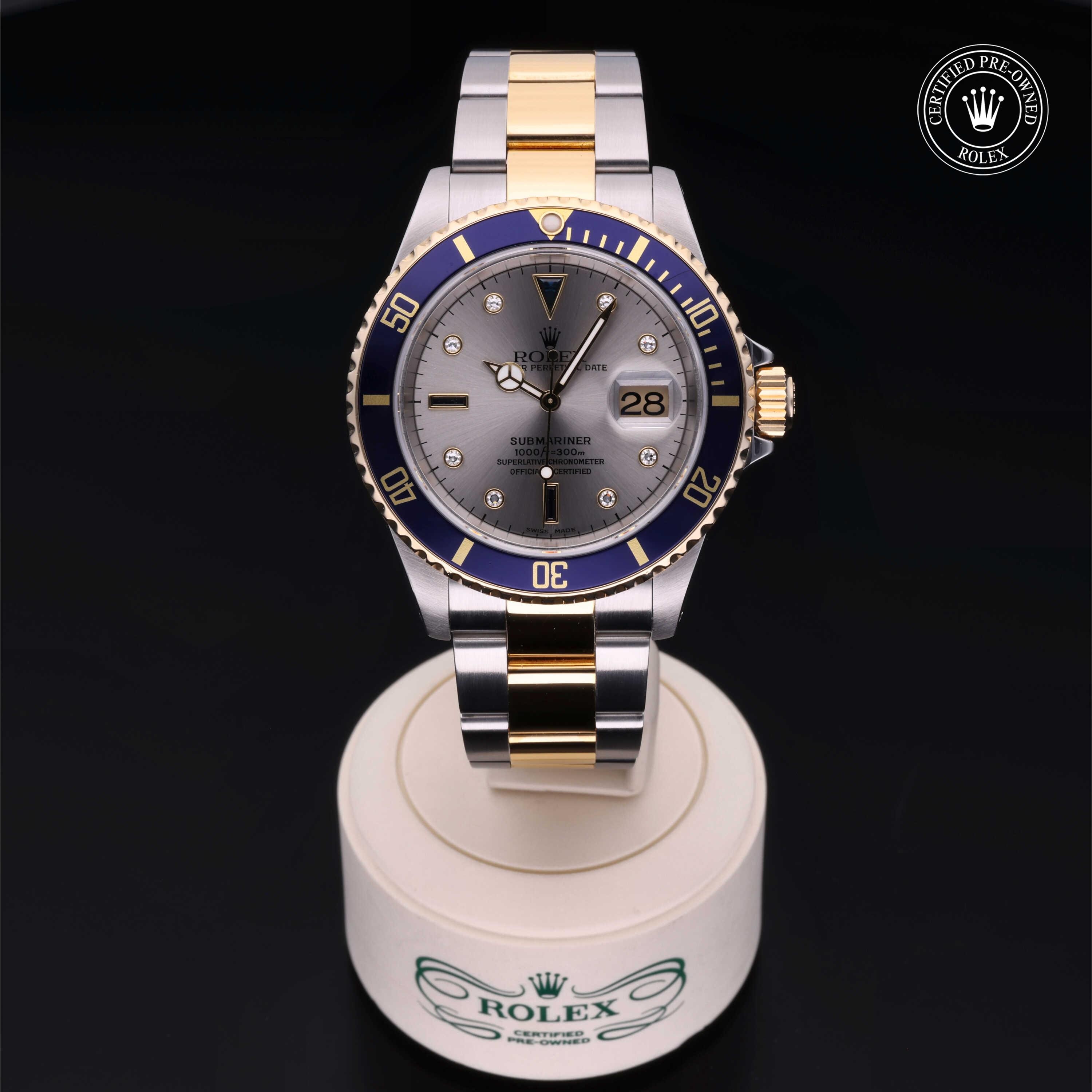 Submariner Date alternate view 2