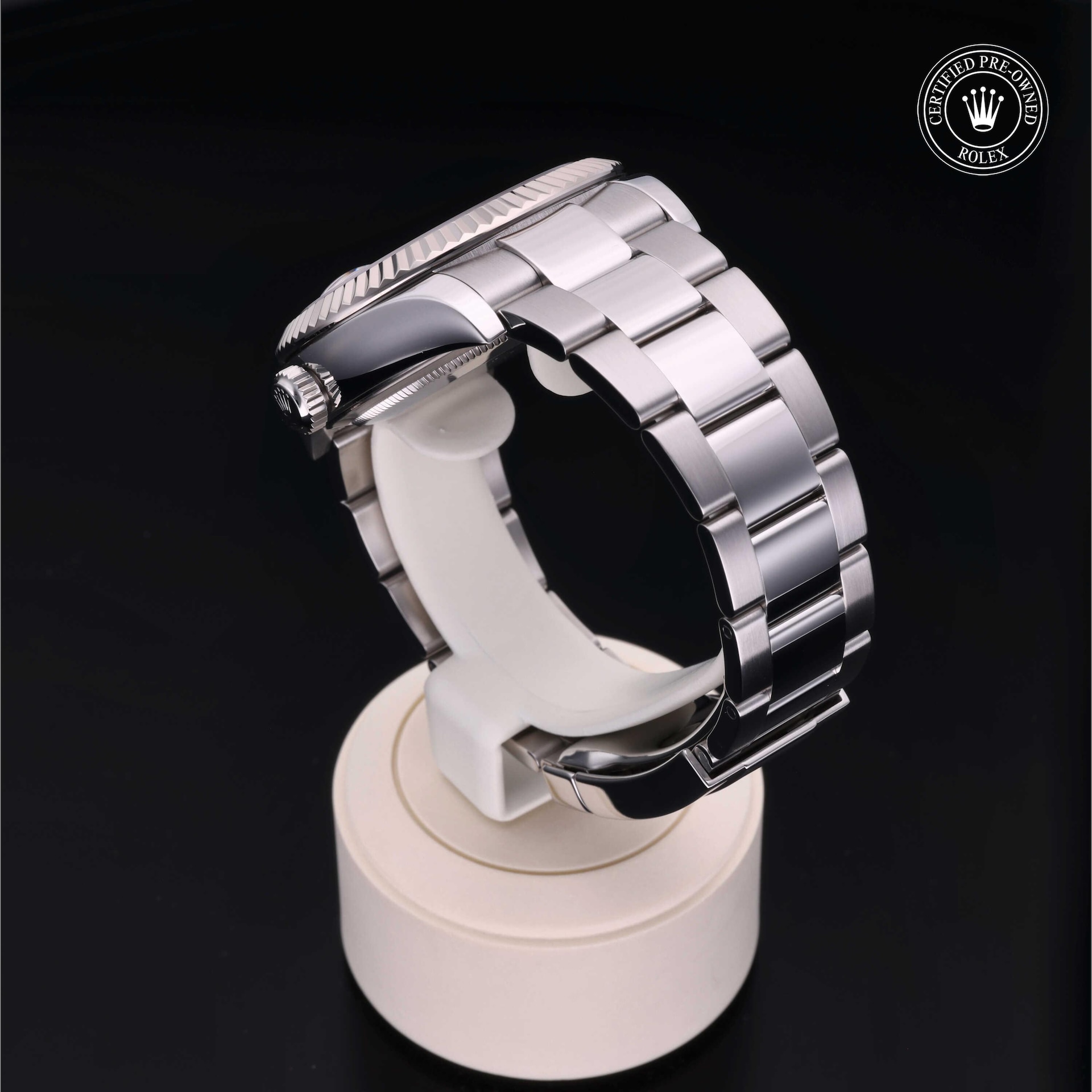 Sky-Dweller image