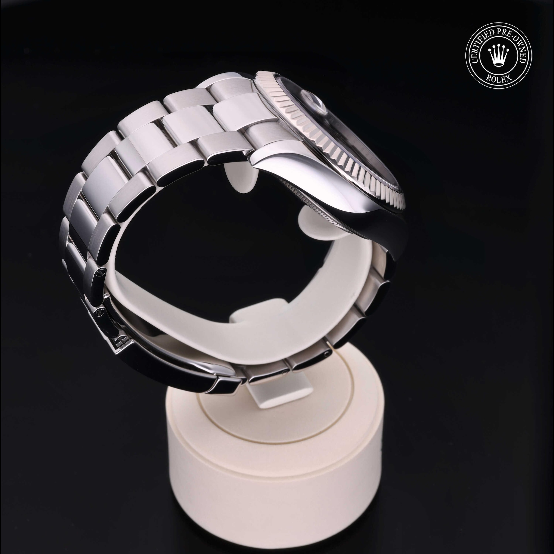 Sky-Dweller image