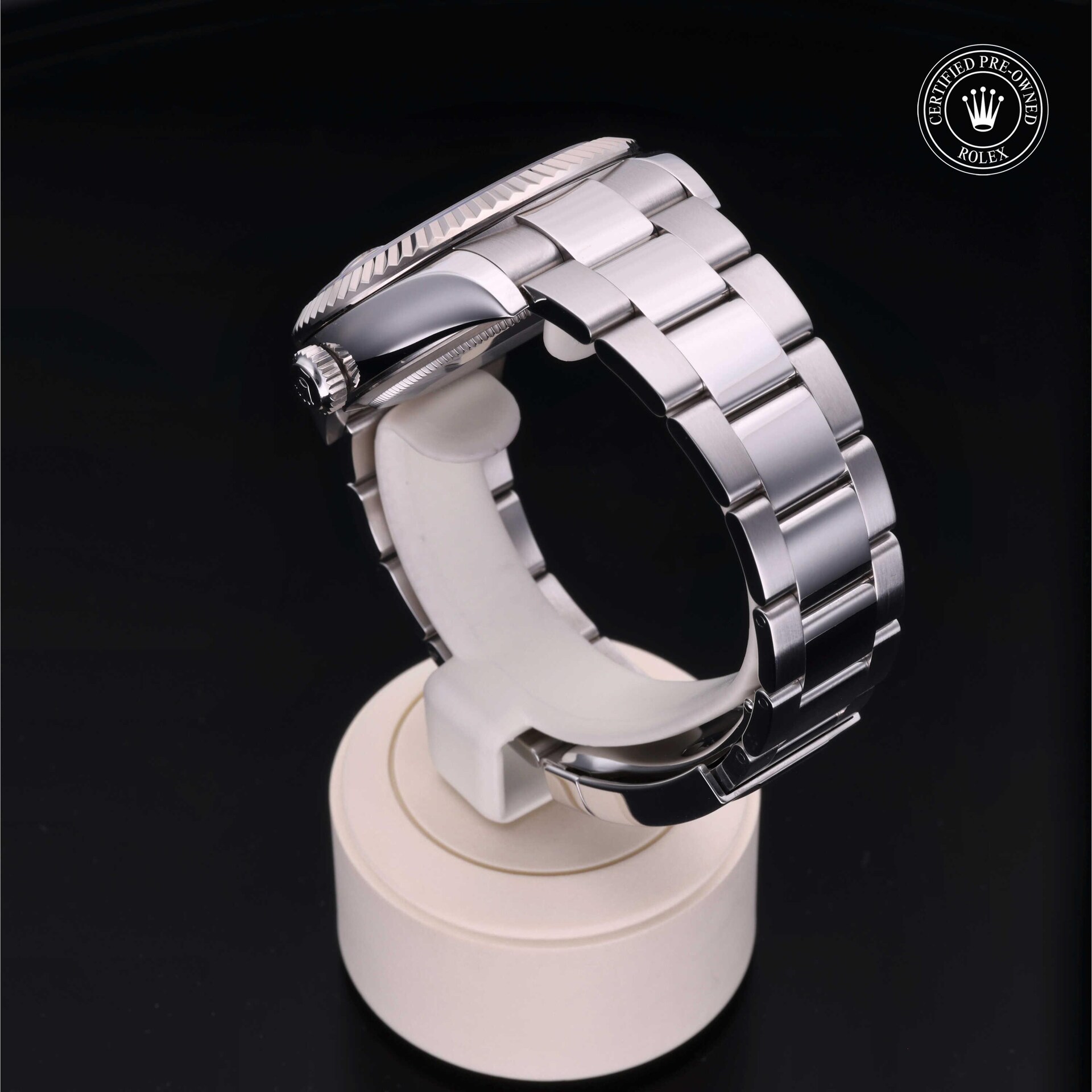 Sky-Dweller image