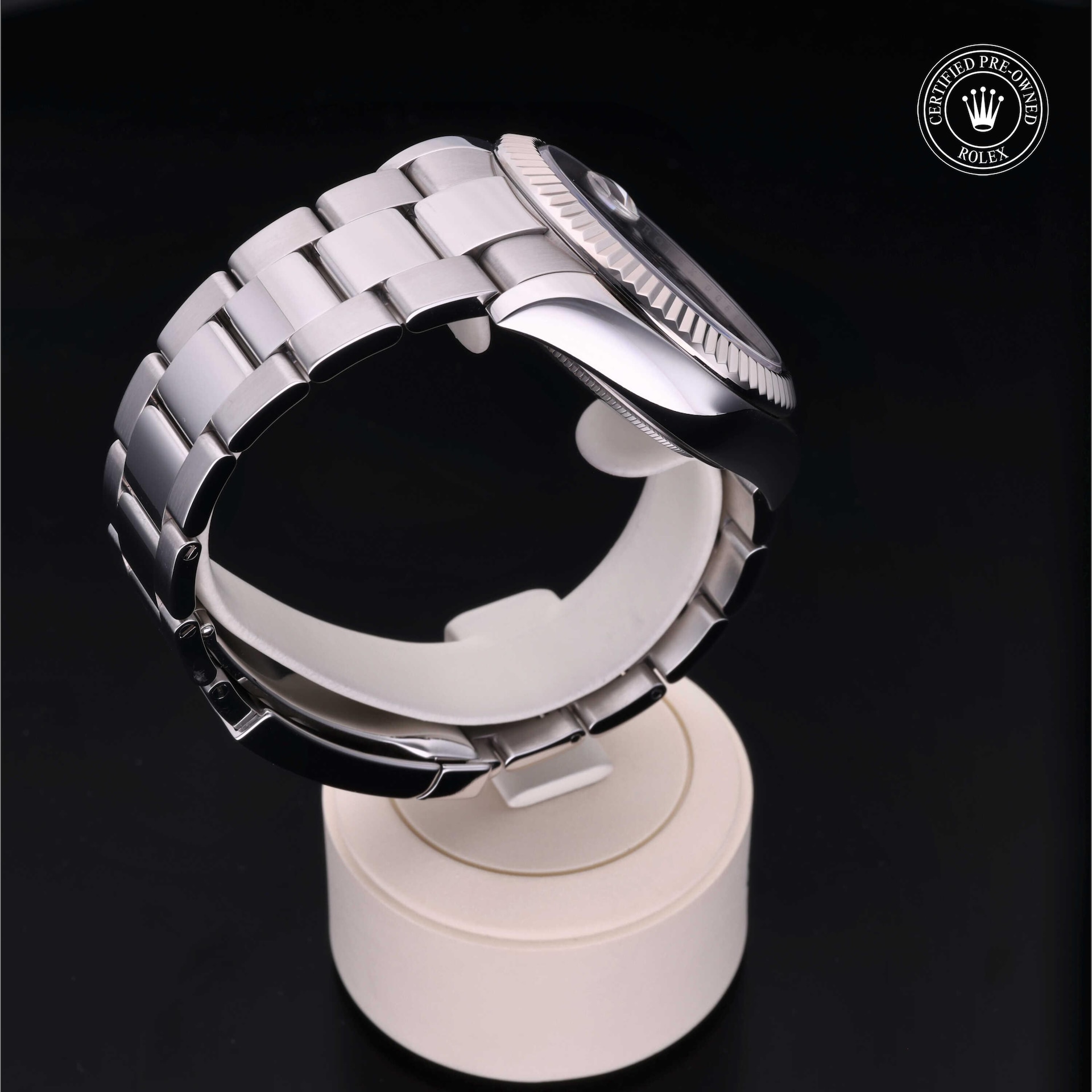 Sky-Dweller image