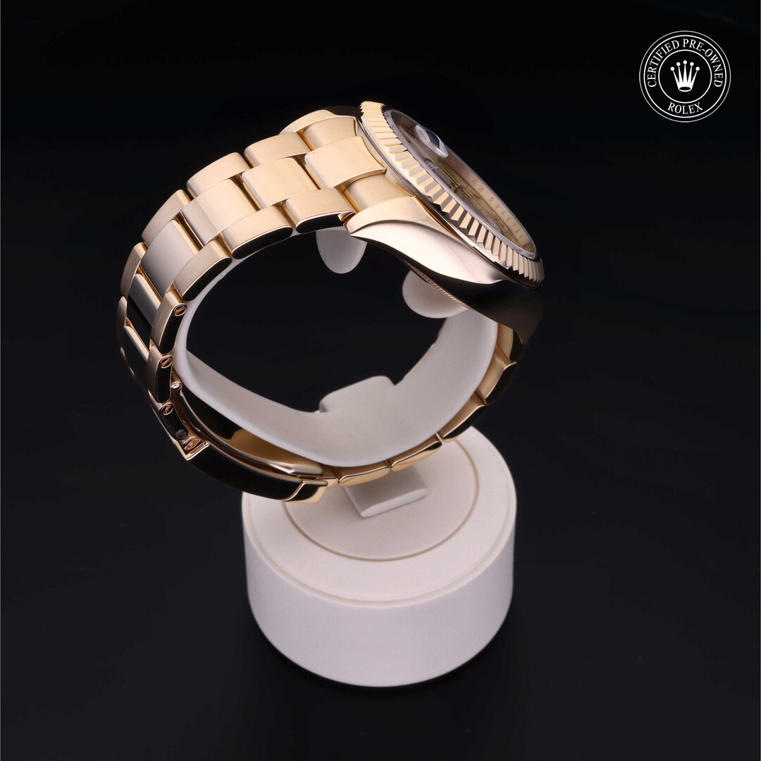 Rolex Rolex Certified Pre-Owned Sky-Dweller Rolex Rolex Certified Pre-Owned Sky-Dweller