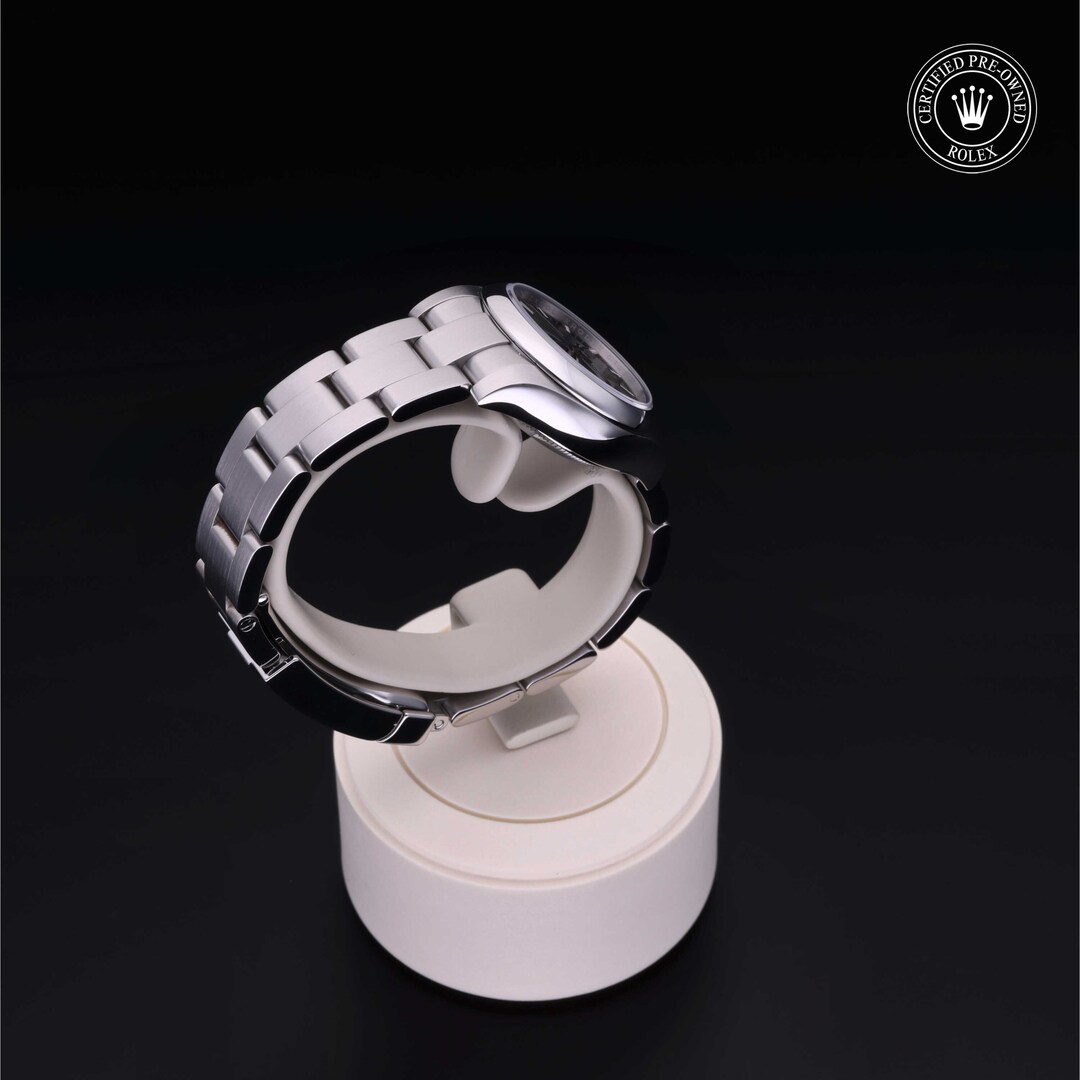 Rolex Rolex Certified Pre-Owned Oyster Perpetual 26 Rolex Rolex Certified Pre-Owned Oyster Perpetual 26