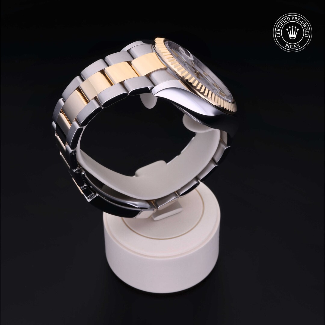 Rolex Rolex Certified Pre-Owned Sky-Dweller Rolex Rolex Certified Pre-Owned Sky-Dweller